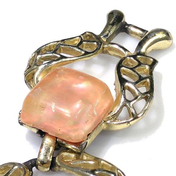 Vintage Coro Lucite Confetti Bracelet, Pink Lucite & Gold Tone Metal, 1950s - Picture 9 of 10